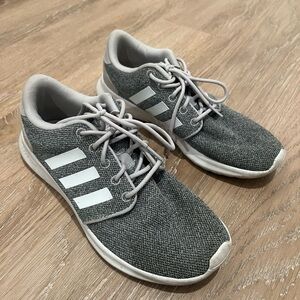 Adidas tennis shoes. Size 7